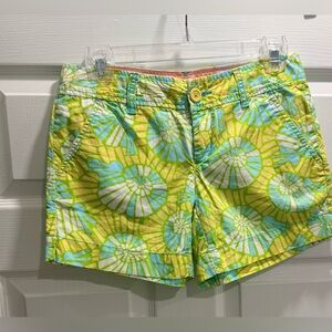 VTG Lilly Pulitzer Snail Swirl Callahan shorts size 00